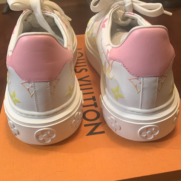 Authentic Luise Vuitton Limited edition sneakers with beautiful colorful LV logo - Picture 13 of 16